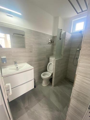 Un baño de Paradox Movila