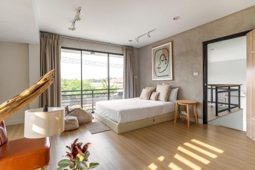 Postel nebo postele na pokoji v ubytování Brand-new Aewmai Pool Villa&Promotion◆byน้องมังคุด