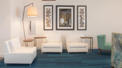 Holiday Inn Express & Suites Panama City Beach - Beachfront by IHG photo 74