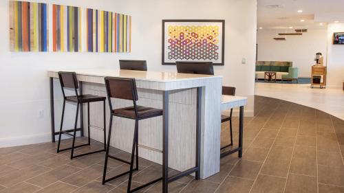 Holiday Inn Express & Suites Panama City Beach - Beachfront by IHG photo 30