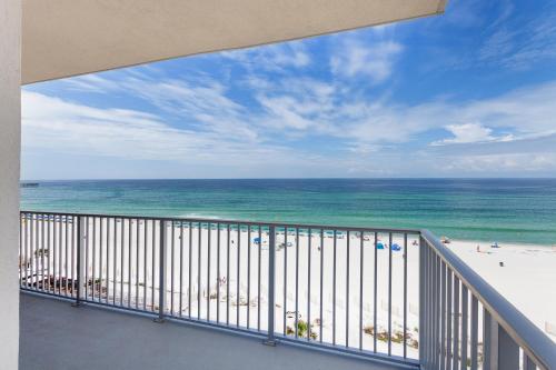 Holiday Inn Express & Suites Panama City Beach - Beachfront by IHG photo 60