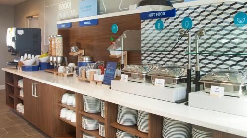 Holiday Inn Express & Suites Panama City Beach - Beachfront by IHG photo 44