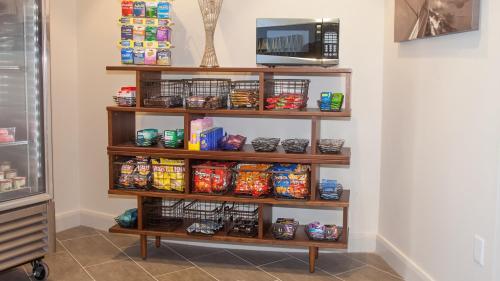 Holiday Inn Express & Suites Panama City Beach - Beachfront by IHG photo 71