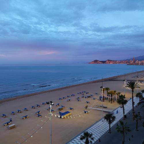 Luminoso Apartamento en Primera Línea de Playa