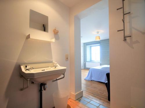 Katil atau katil-katil dalam bilik di Pet-Friendly Bungalow