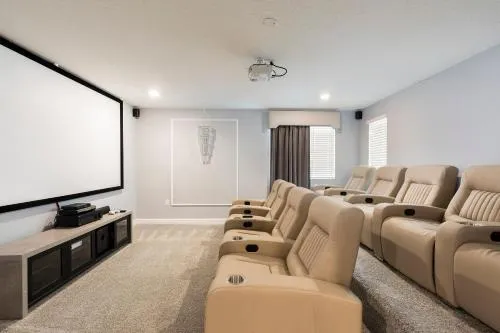 Modern Luxury Villa with Everything photo 29