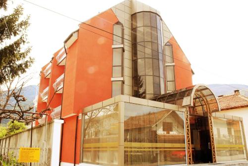 Φωτογραφία από το άλμπουμ του Семеен хотел Виа Лакус σε Sapareva Banya