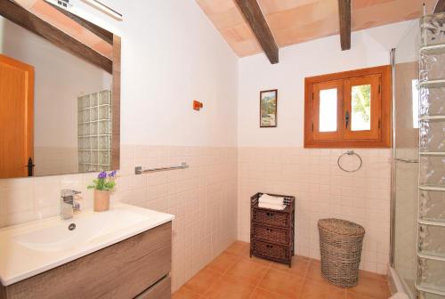 Koupelna v ubytování Finca Es Camp Pla 087 by Mallorca Charme