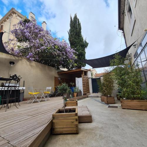 Loft "Domloc Carcassonne " insolite relax vintage spa cour privée vélos & motos