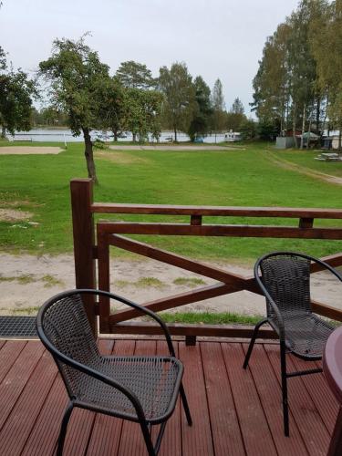 Gallery image of Leśny dworek - pokoje nad jeziorem in Koczała