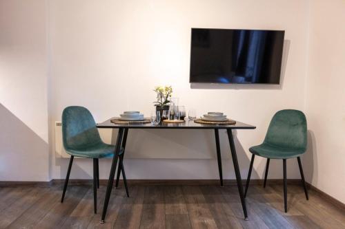 Zdjęcie z galerii obiektu Modern studio apartment in the heart of Merano w Meranie