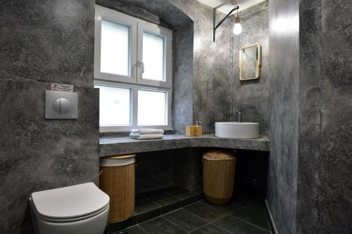 Queen 4 Apartment in the Heart of the Corfu Historical Old Town Center