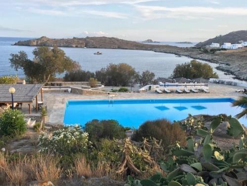 Apollon House on the Sea