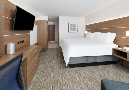 Holiday Inn Express & Suites San Antonio NW near SeaWorld, an IHG Hotel Image