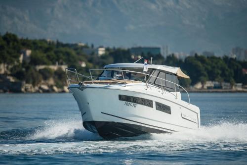 Gallery image of Jeanneau Merry Fisher 855 in Trogir