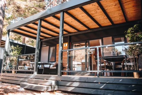 Mobile Home Kailani Nr 121, Camping Porton Biondi