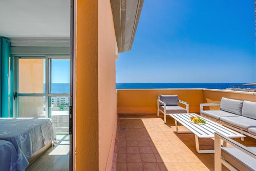 Postel nebo postele na pokoji v ubytování Pambnb - Sea Breeze Duplex Arenal