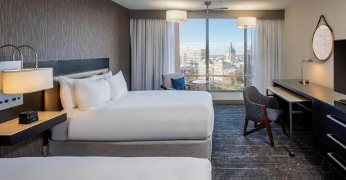 Hyatt Regency Indianapolis at State Capitol Image