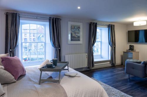 Gallery image of The Three Crowns B&B in Plymouth