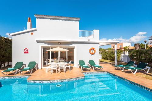 VILLA MARTA, Cala Blanca – Bijgewerkte prijzen 2022