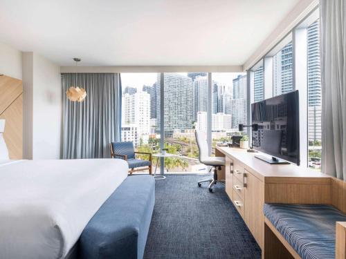 Cama ou camas em um quarto em Novotel Miami Brickell