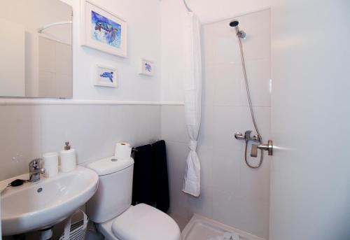 Kúpeľňa v ubytovaní Los Angeles 3 Bed Apartment with Pool