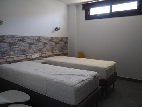 Postel nebo postele na pokoji v ubytování La Casa en el Valle, 5 bedroom villa with private pool