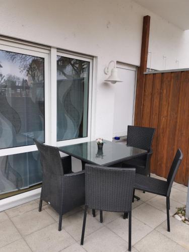 Фотография из галереи Gute Laune mit Terrasse und Garten zentral в Фридрихсхафене