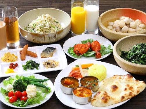 ホテルの敷地内または近くでの食事または食べ物