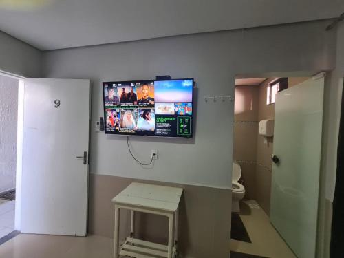 En TV eller et underholdningssystem på Hotel Entre Rios