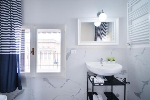 Foto dalla galleria di New Central Apartment & Rooms a Montecatini Terme