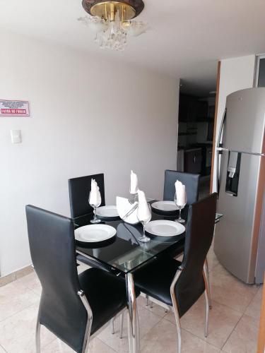 Kuchyň nebo kuchyňský kout v ubytování Apartamento amoblado a excelente precio
