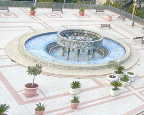 Vista de la piscina de Fontana Di Li Rosi o alrededores