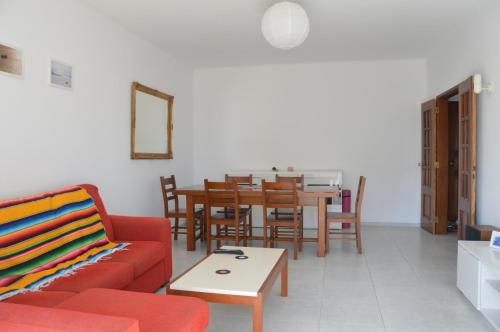 INES SEAVIEW APARTMENT, 2 Bedroom with balcony