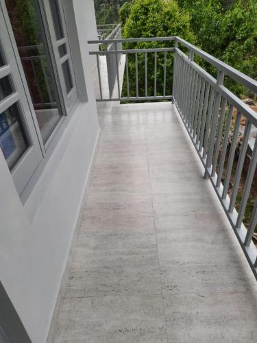 Balkoni atau teres di BHAGSU HOME STAY