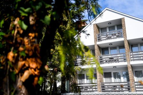 Το κτήριο όπου στεγάζεται  το διαμέρισμα