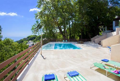 Bazén v ubytování Luxury Villa at Pelion- Ruby nebo v jeho okolí