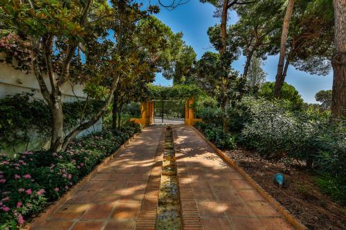 Jardines de las Golondrinas