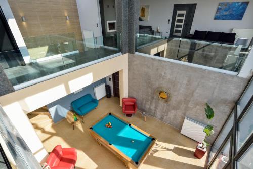 Гостиная зона в Adorno Luxury Villas