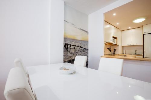 GO2TENERIFE Apart'Tera Solarium, Terraces, Swimming pools & Parking