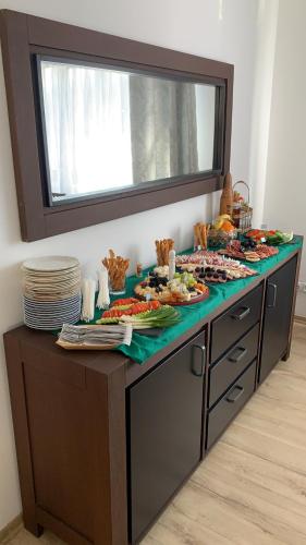 Φαγητό σε αυτός ο ξενώνας ή κάπου εκεί κοντά