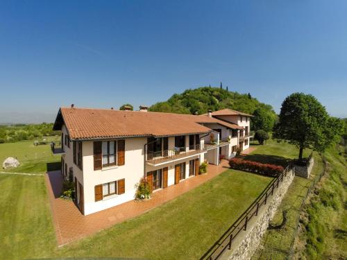 Φωτογραφία από το άλμπουμ του Villa Montecroce σε Padenghe sul Garda