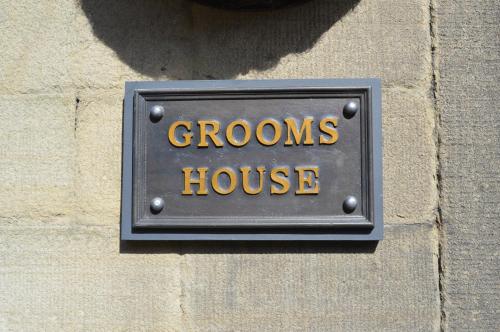 Certifikát, hodnocení, plakát nebo jiný dokument vystavený v ubytování Grooms House