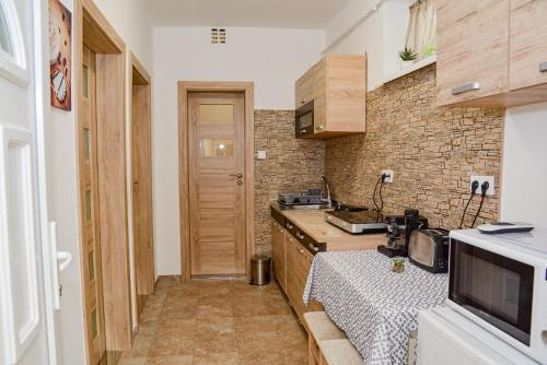 Krisztina Apartman 81 4200 Hajdúszoboszló, 81 Gábor Áron utca kép - 3
