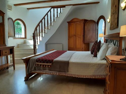 Villa Limon - Tropical Oasis with Private Pool