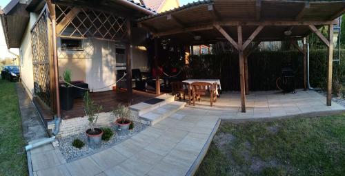 Kotnyek nyaraló 8648 Balatonkeresztúr, 15 Május 1. utca kép - 3