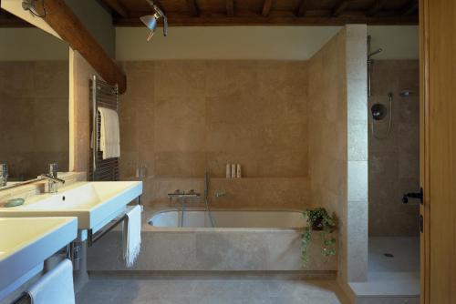 Koupelna v ubytování Fattoria Casamora - Suites