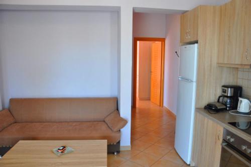 Dapur atau dapur kecil di Alkioni Sea View Apartment
