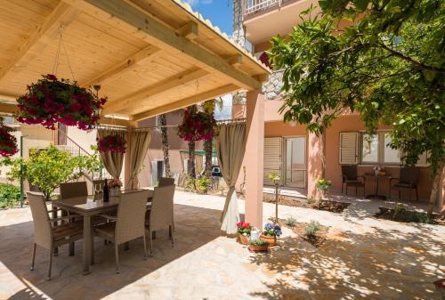 Apartments in Trogir 41607