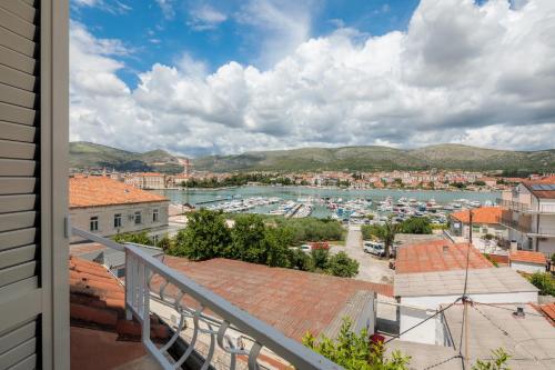 Apartments in Trogir 41607